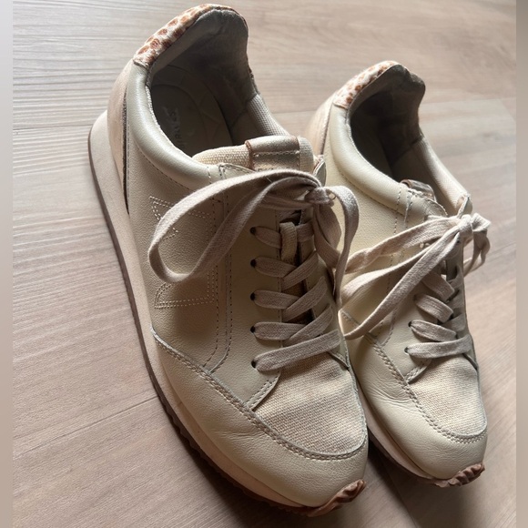 Birdies The Roadrunner Retro Sneaker in Terrain Leather - Picture 5 of 10